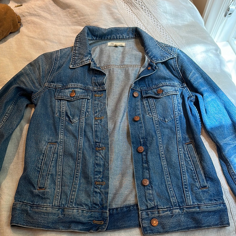Madewell Medium Wash Denim Jacket Barely Worn Size Medium